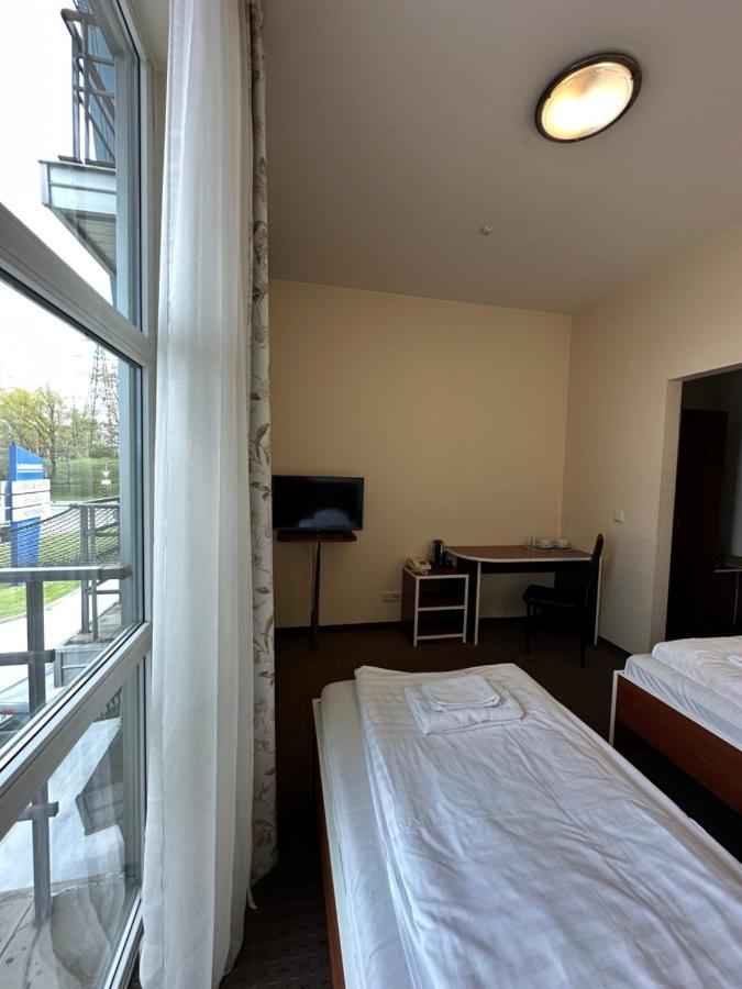 Riga Unimars Hotel Buitenkant foto