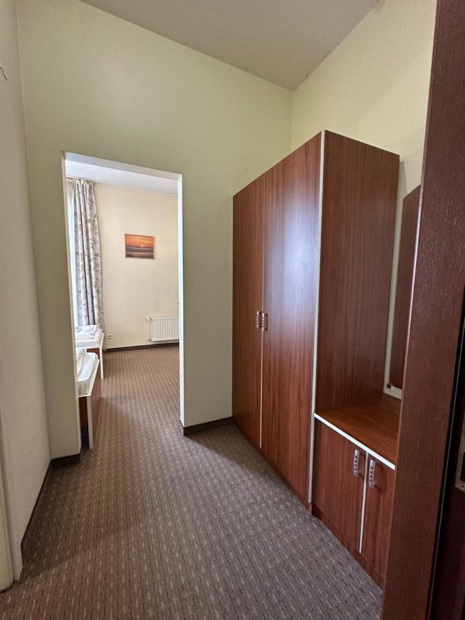 Riga Unimars Hotel Buitenkant foto
