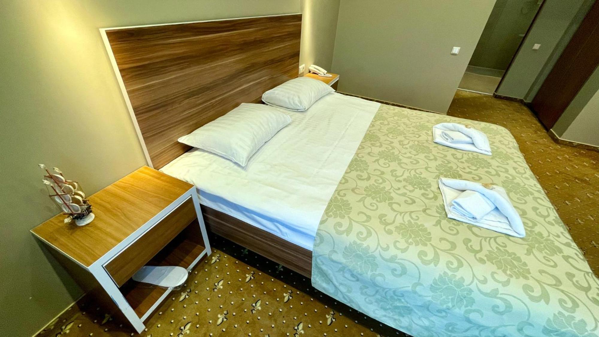 Riga Unimars Hotel Buitenkant foto